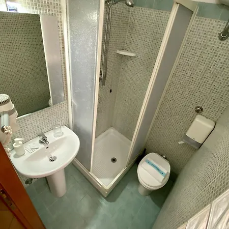 Hotel Resi 2*