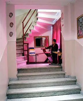 Hotel Resi Rom