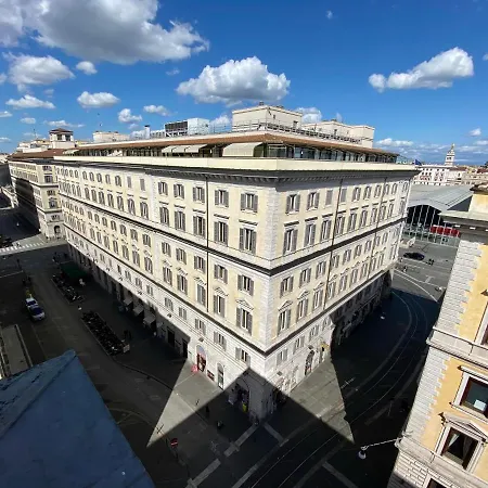 Resi Hotel 2*